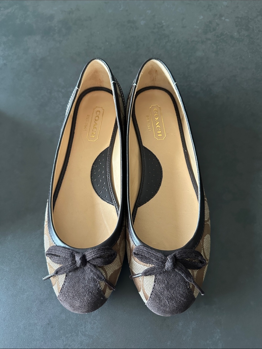 NWT!!! COACH Vintage Brown Signature Canvas and Suede Bow Ballet Flats